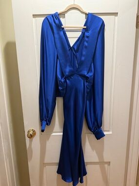 Satin V-Neck Long Sleeve Evening Dress in Cobalt
